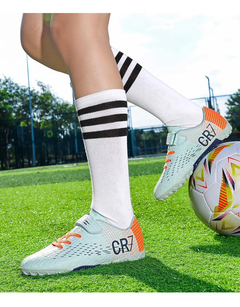 Ultralight Soccer Match Shoes