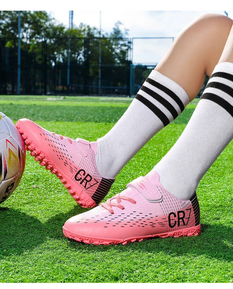 Ultralight Soccer Match Shoes